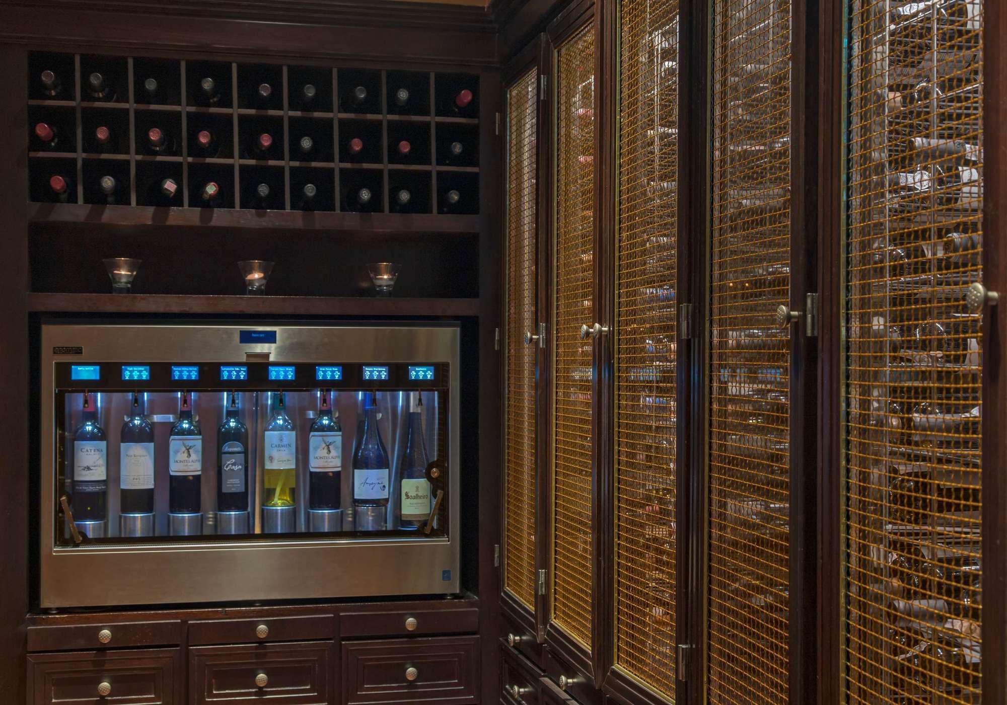 Sheraton Reserva Do Paiva كابو دي سانتو اغوستي المظهر الخارجي الصورة Wine dispenser